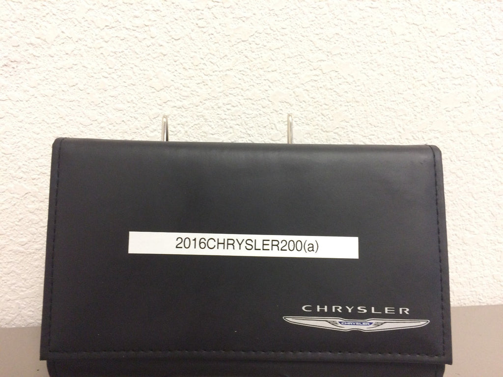 2016 Chrysler 200 Genuine OEM Owner's Manual Set w/Case--Free Shipping!!!