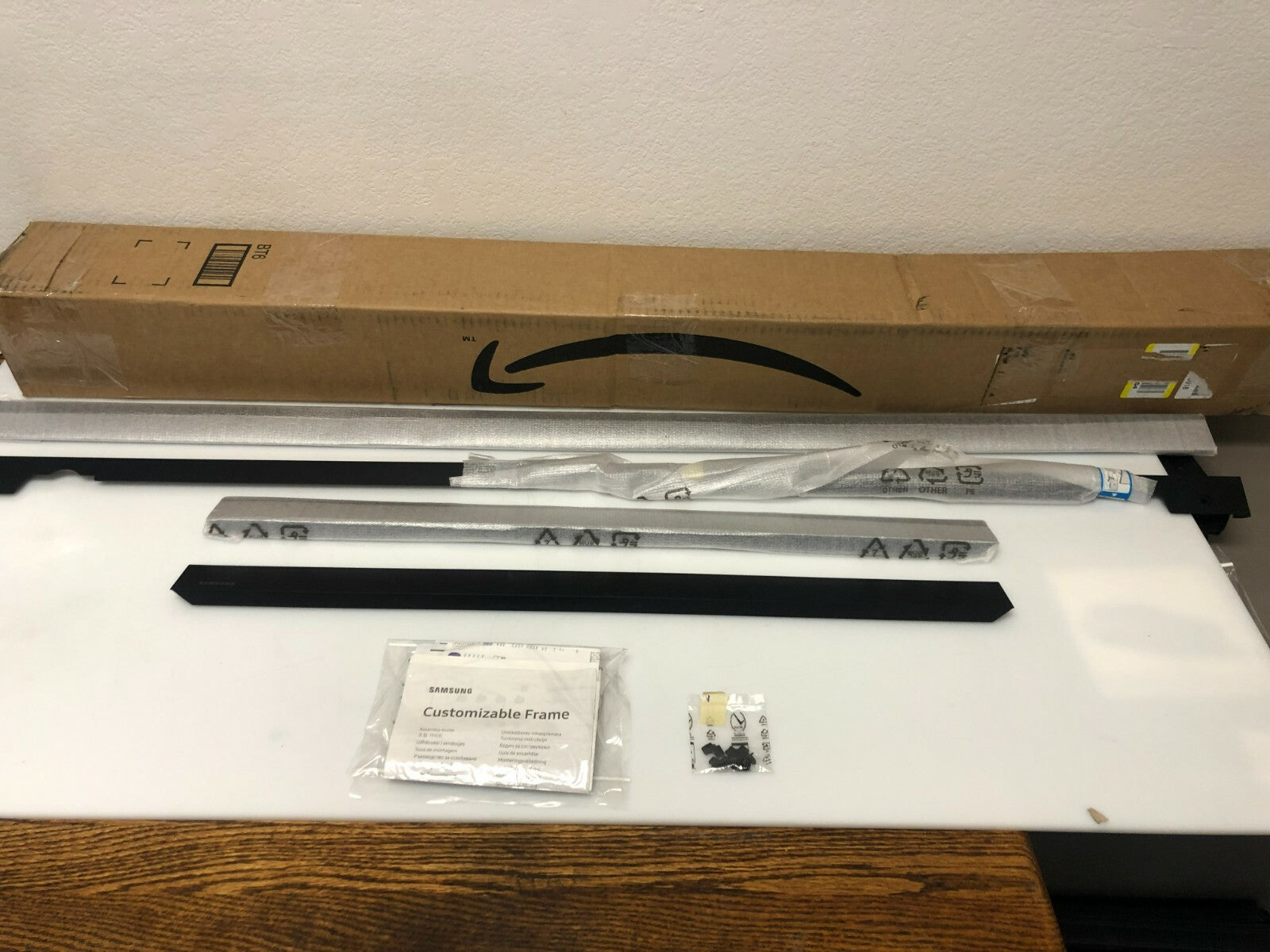 Samsung 48" The Frame Customizable Bezel--New Old Stock