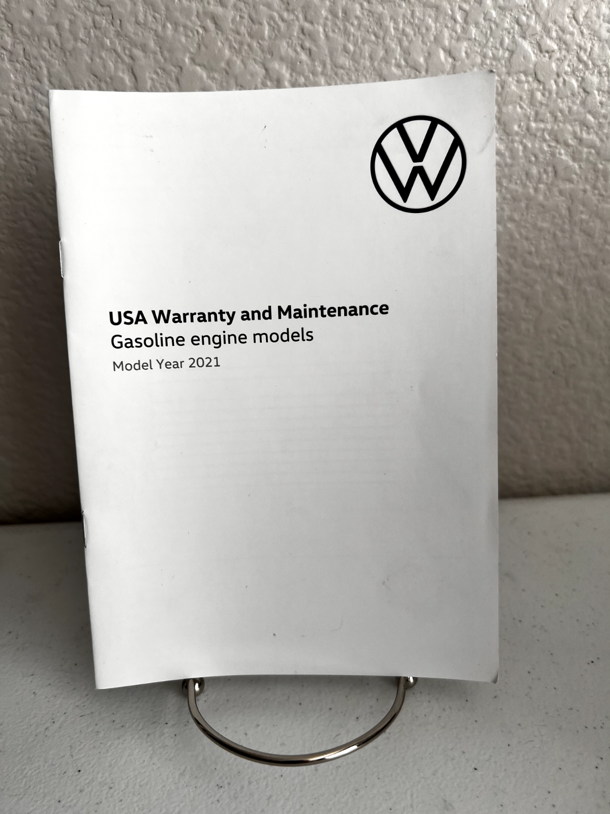 2021 Volkswagen GLI Jetta Owner's Manual Set w/case and free shipping