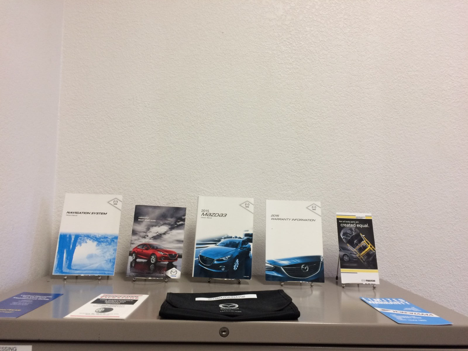 2015 Mazda 3 with Nav OEM Owner's Manual Set w/ Mazda 3 Case-Free Shipping!!!!!!