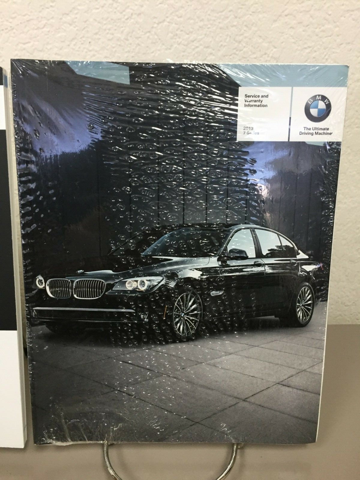 2013 BMW 7 Series 760Li Owner's Manual w/ iDrive & Navigation + Custom V12 Case