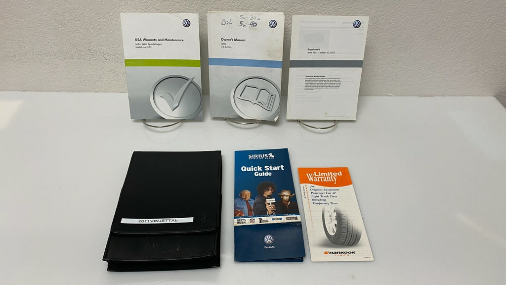 2011 Volkswagen VW Jetta Genuine OEM Owner's Manual Set w/Case -Free Shipping!!!