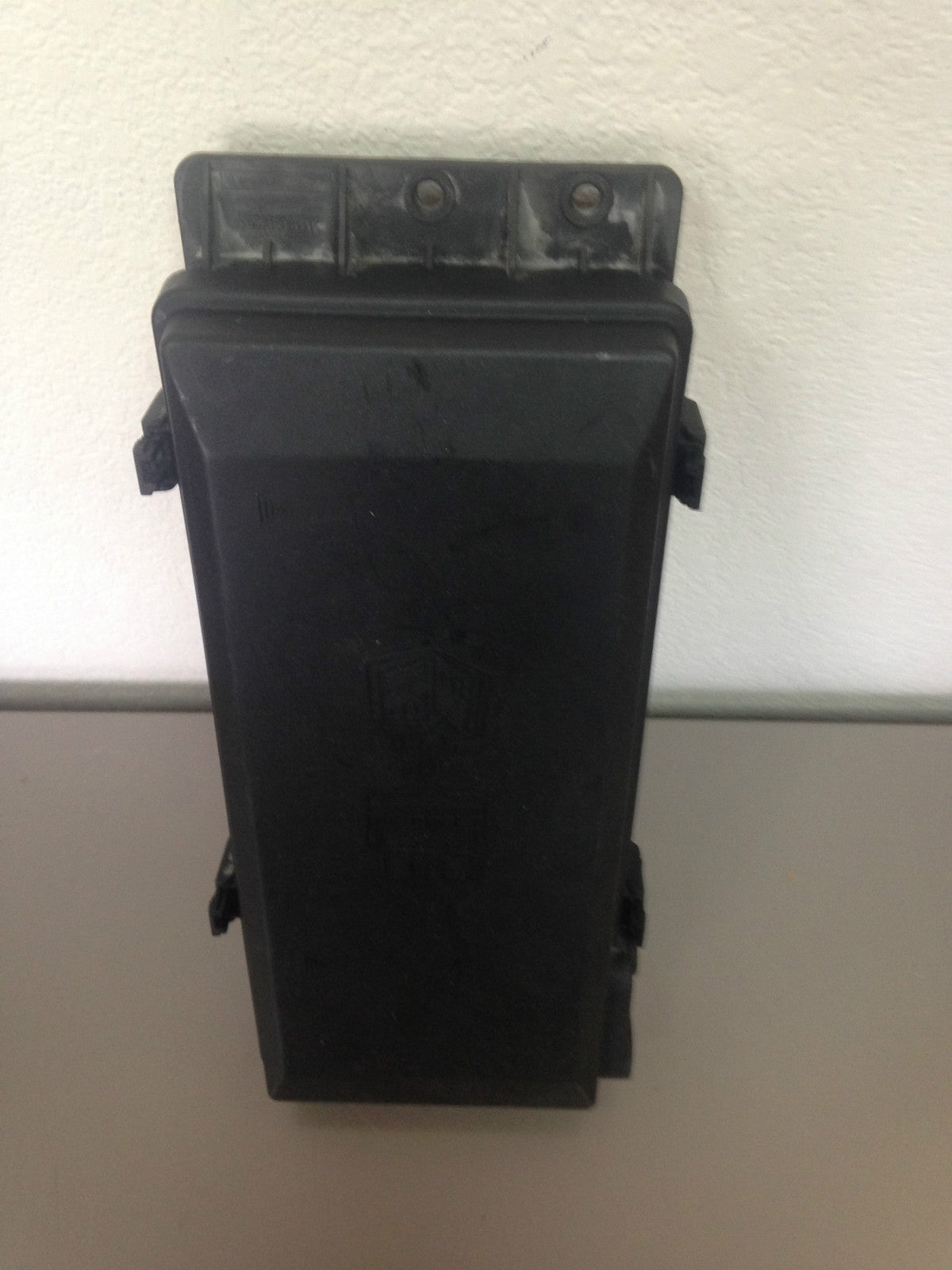 99 00 01 02 03 04 Land Rover Discovery II Fuse Box With Fuses Relays YQE000310