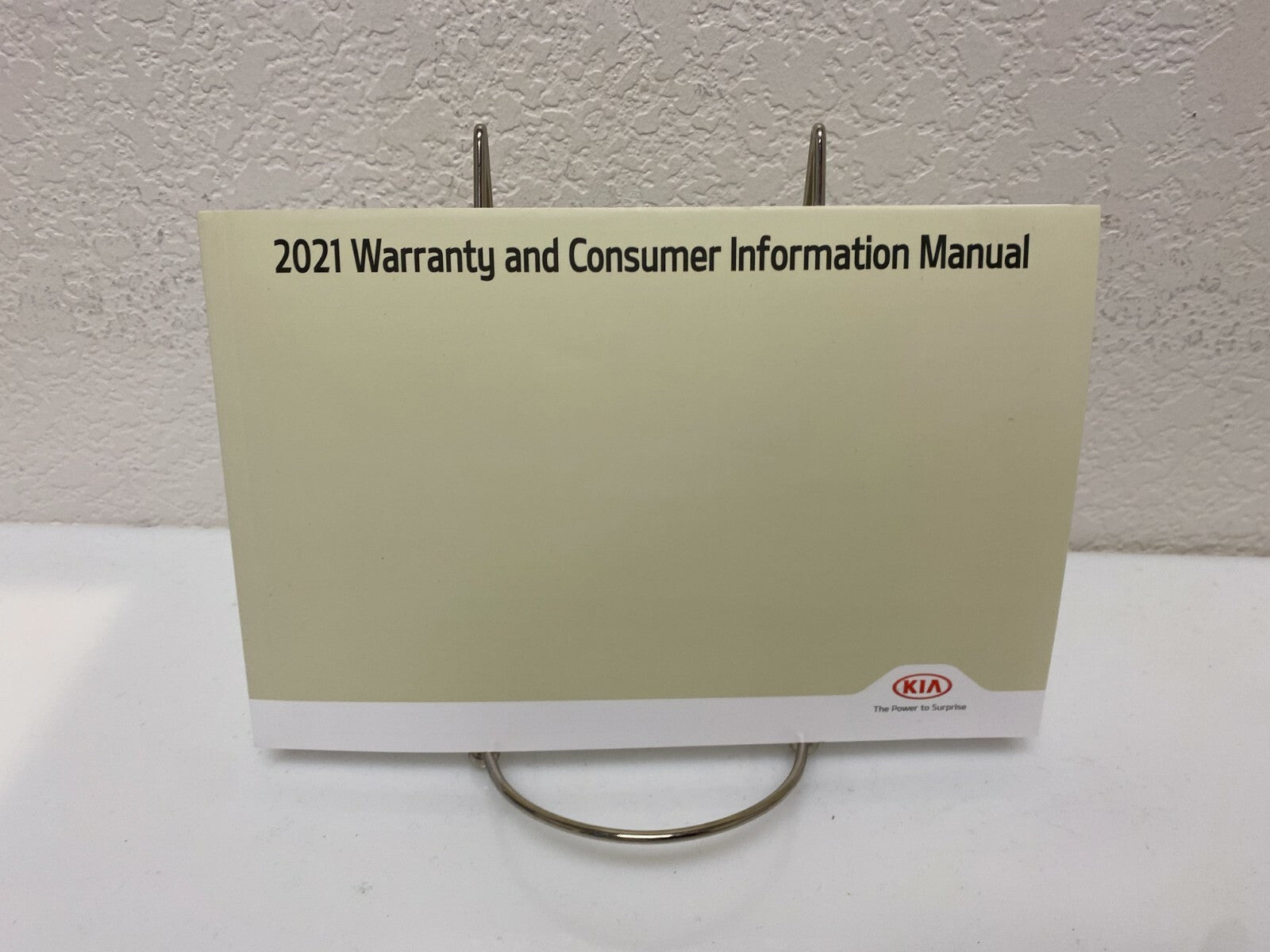 2021 Kia Forte Genuine OEM Owner's Manual w/Case --- Free shipping!!!