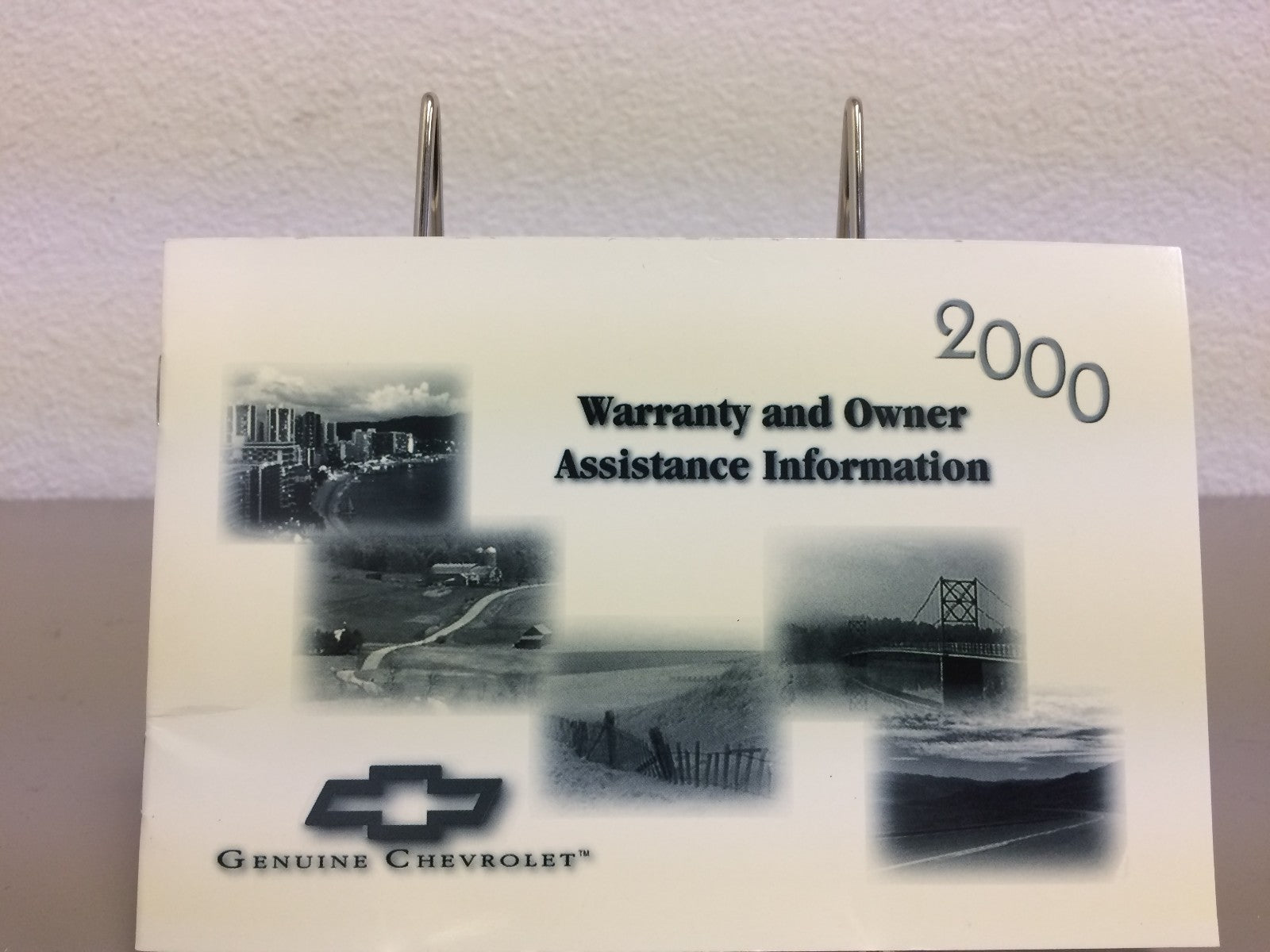 2000 Chevrolet Chevy Monte Carlo Genuine OEM Owner's Manual Set w/Case