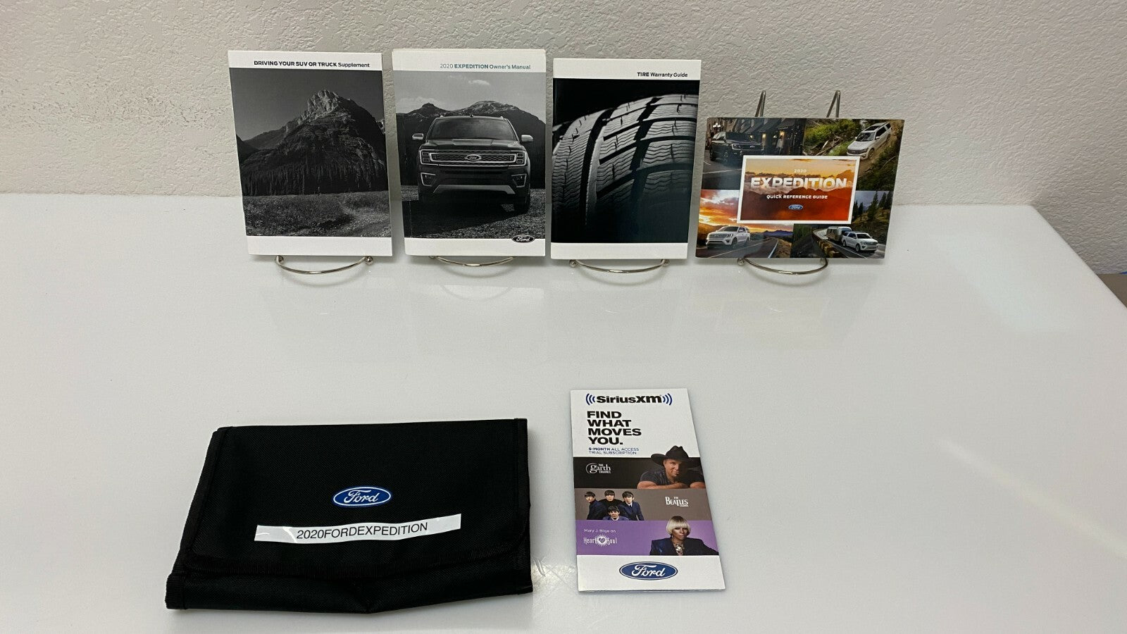 2020 Ford Expedition Genuine OEM Owner's Manual Set w/ Logo Case