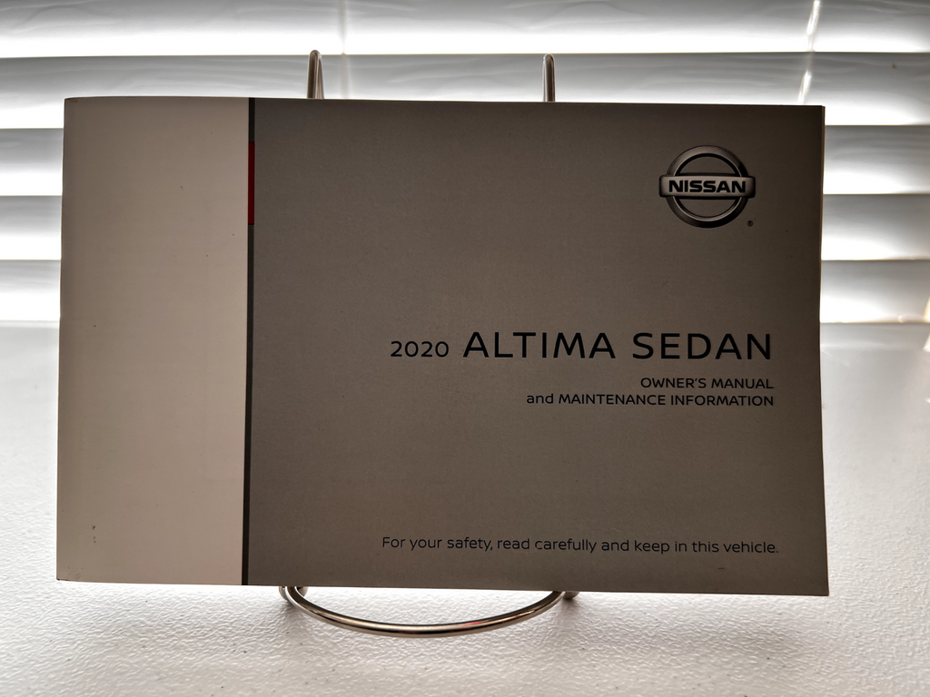 2020 Nissan Altima Sedan OEM Owner's Manual & Case--Free Shipping!