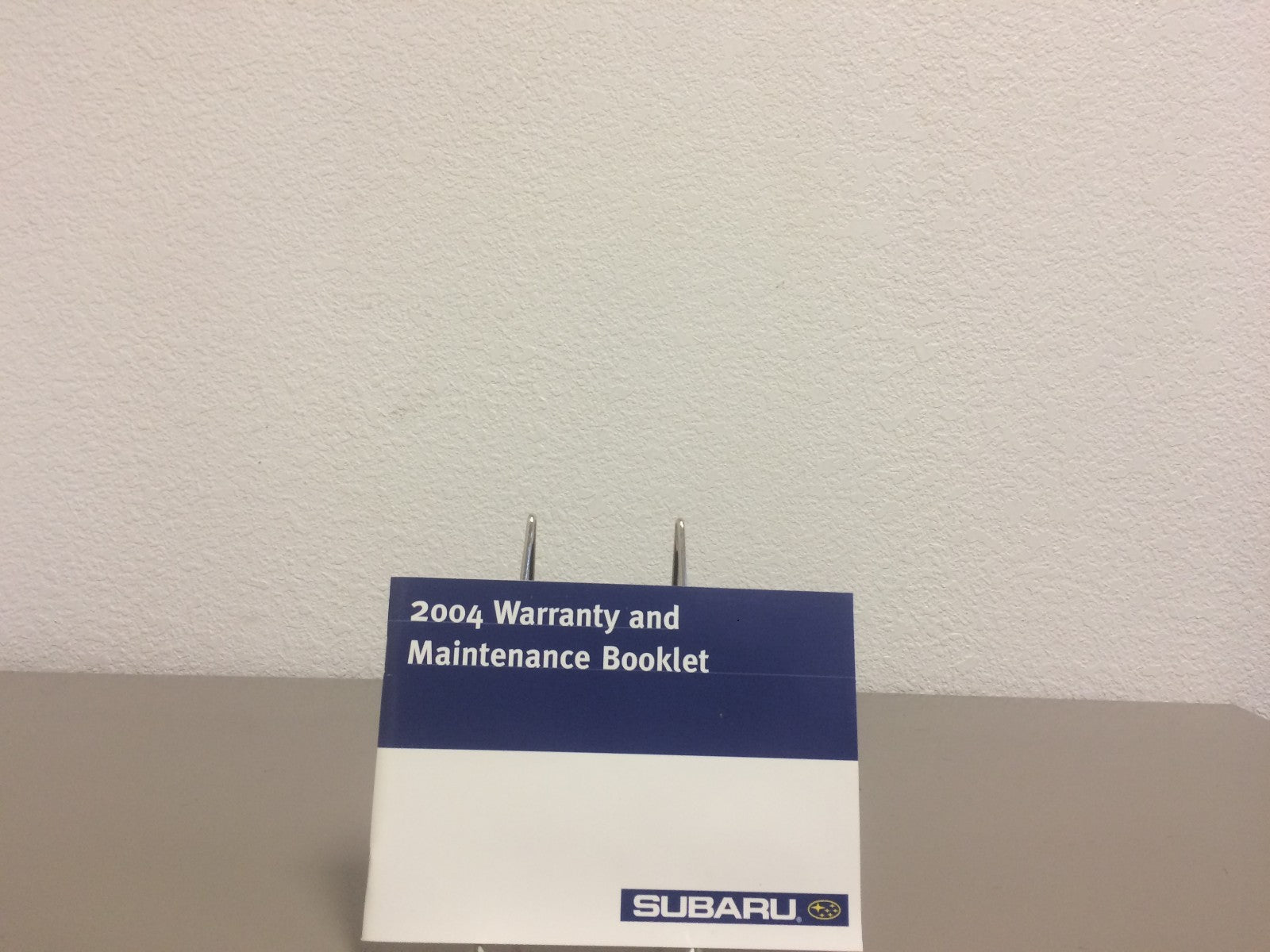 2004 Subaru Legacy / Outback Genuine OEM Owner's Manual Set w/Case-Ships Free!