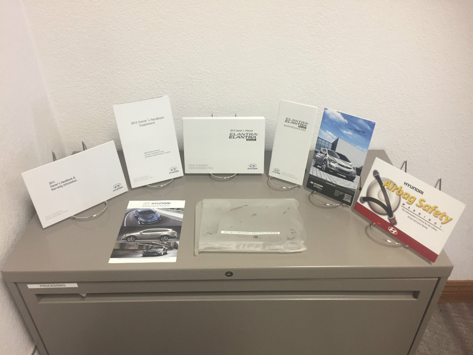 2013 Hyundai Elantra Coupe Genuine OEM Owner's Manual Set - Free Shipping