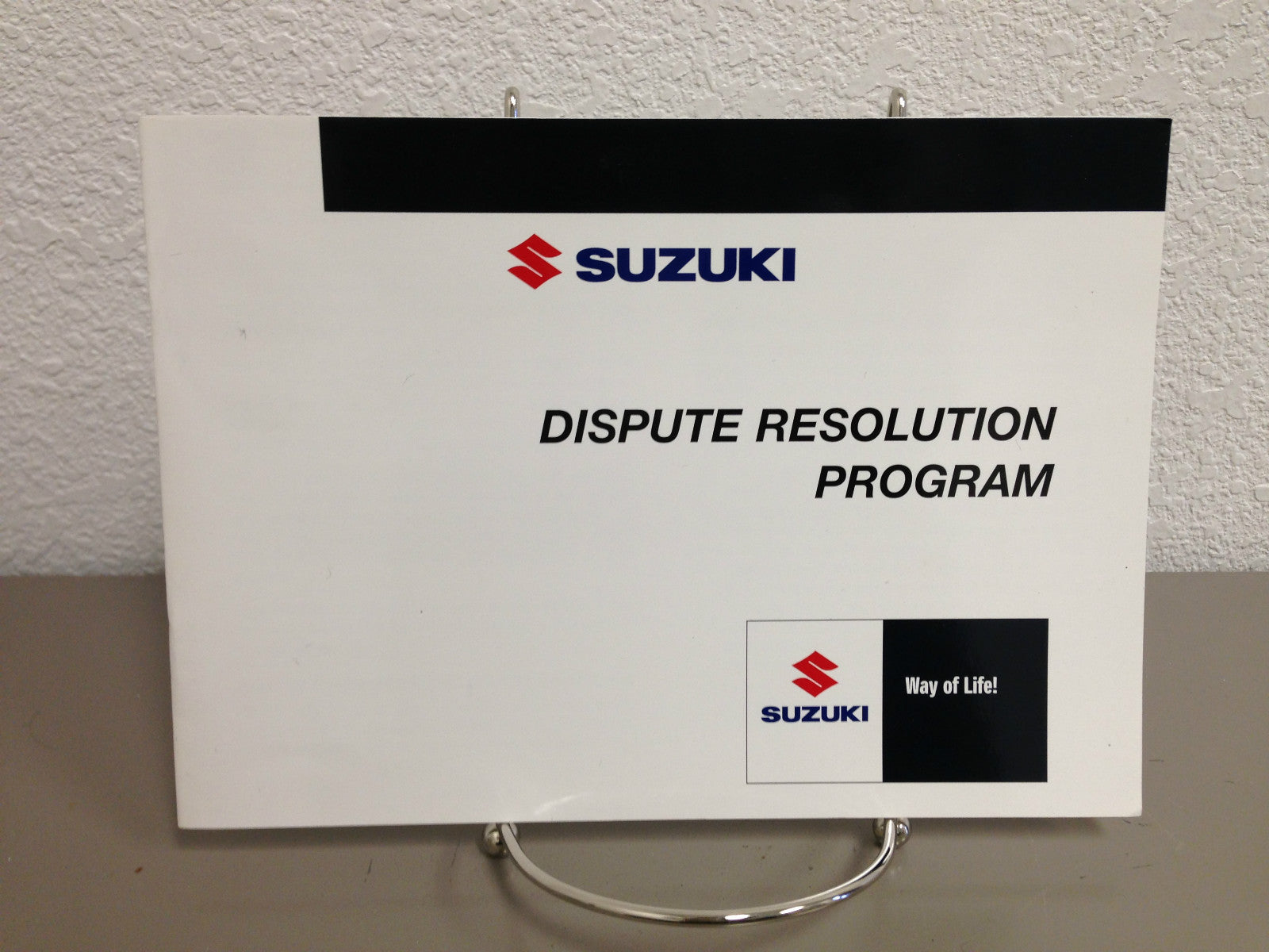 2009 Suzuki SX4 OEM Owner's Manual w/ Supplements & Case - Free Shipping
