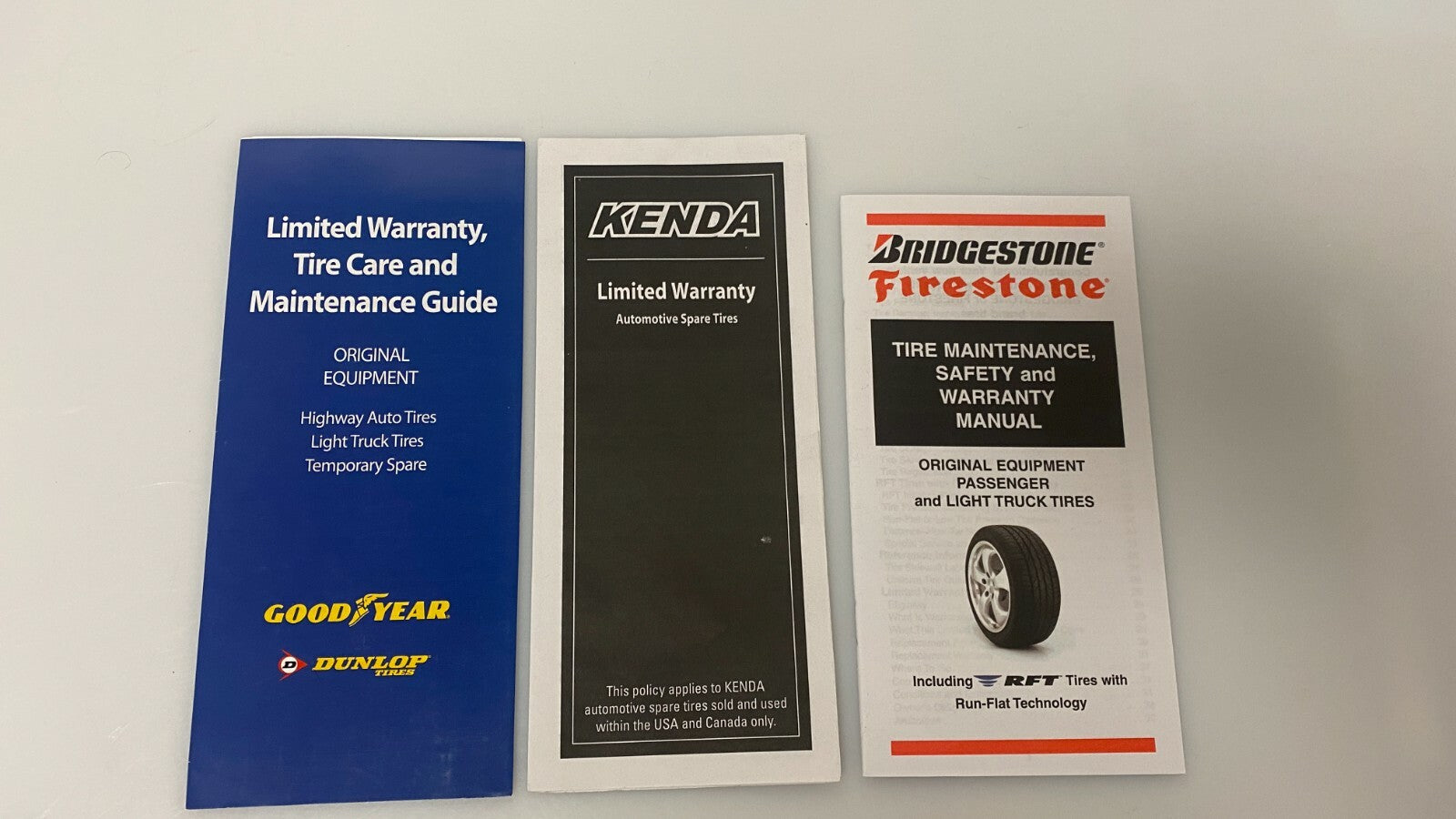 2020 Mazda CX-30 Genuine OEM Owner's Manual Set w/Case & Free Shipping!!!