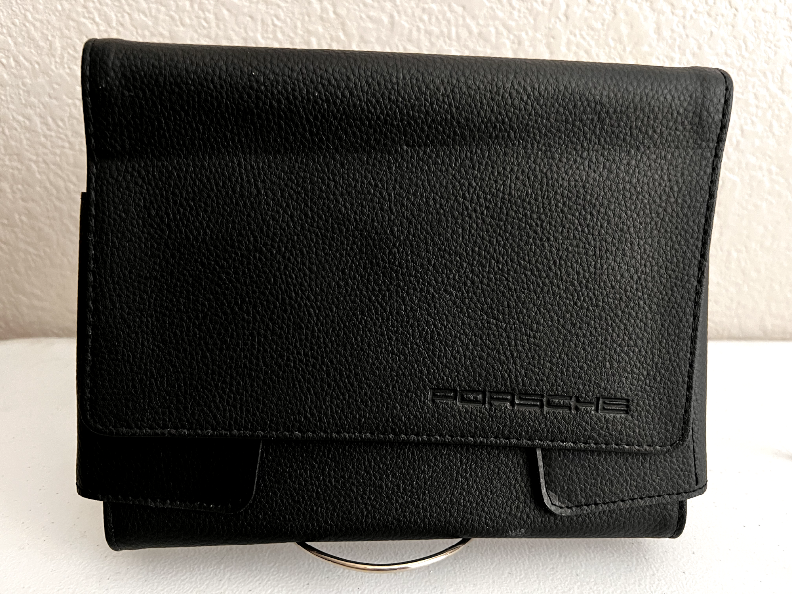 2019 Porsche Cayenne OEM Owner's Manual w/ several supplementals and logo case.