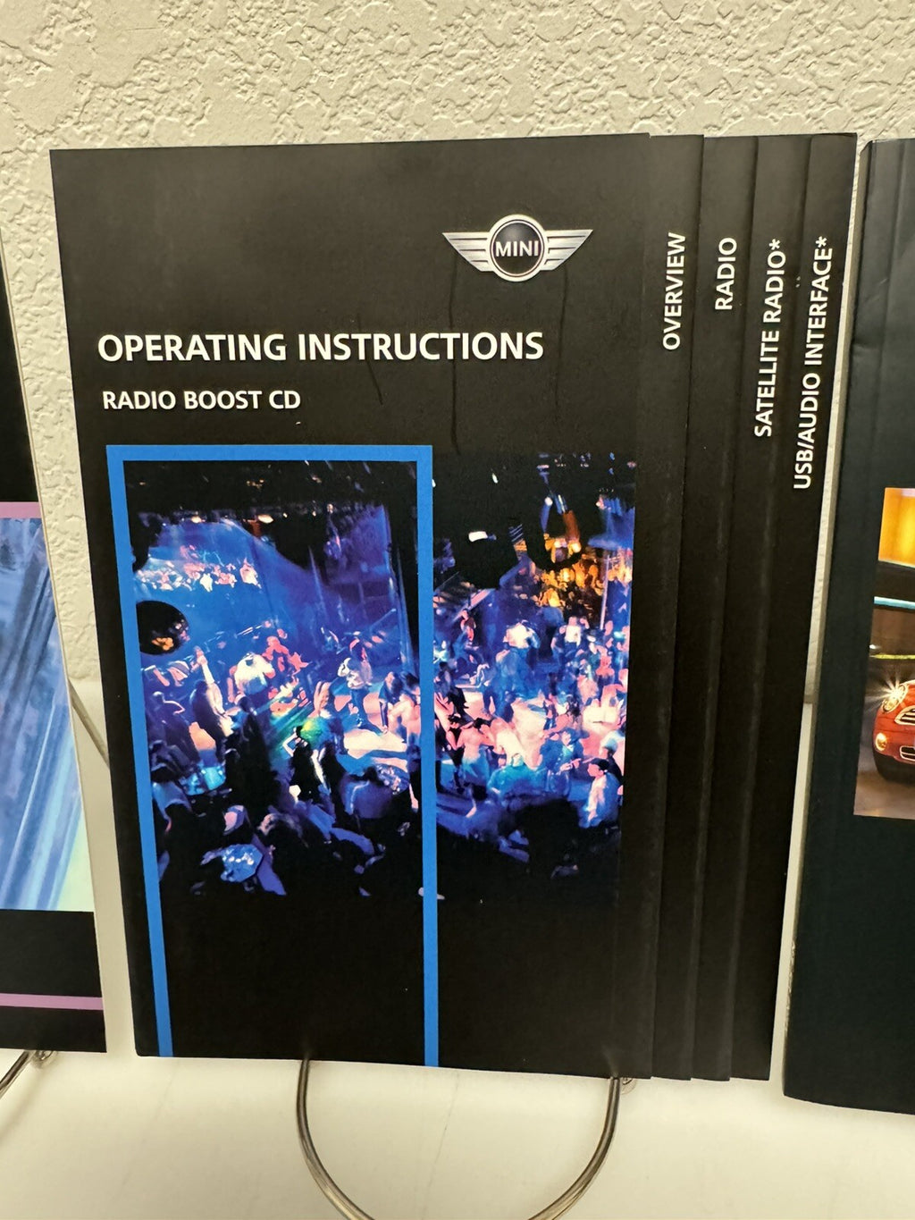 2010 Mini Cooper/Mini Convertible Genuine OEM Owner's Manual Set w/Mini Case