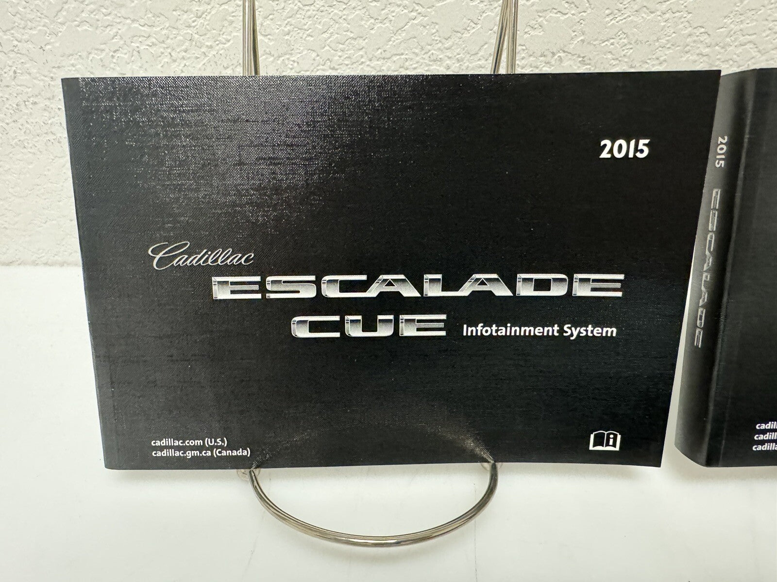 2015 Cadillac Escalade Genuine OEM Owner's Manual Set w/Navigation & Case