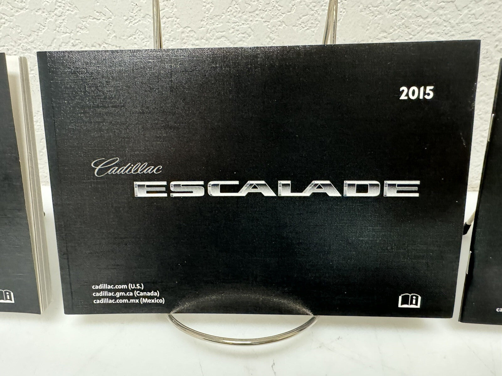 2015 Cadillac Escalade Genuine OEM Owner's Manual Set w/Navigation & Case