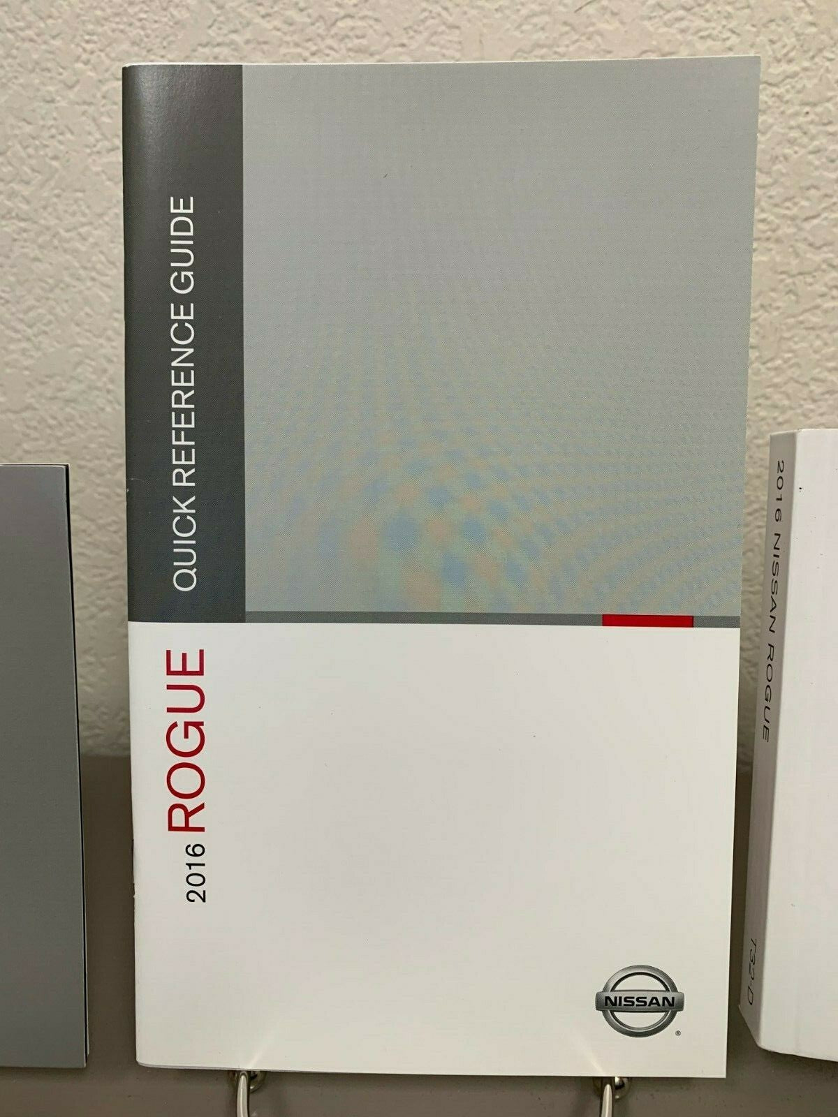 2016 Nissan Rogue Genuine OEM Owner's Manual Set w/Nissan Case--Free Shipping!!!