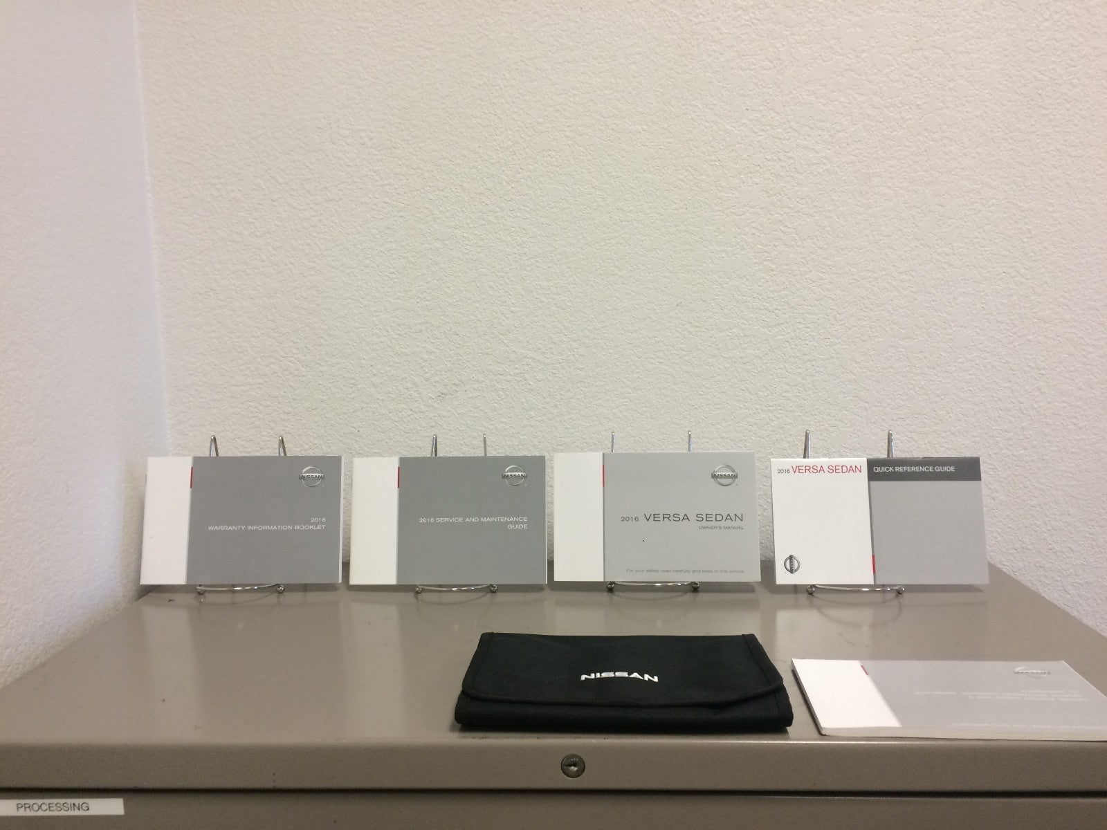 2016 Nissan Versa Sedan Owner's Manual Set with Case--Genuine OEM--Free Shipping