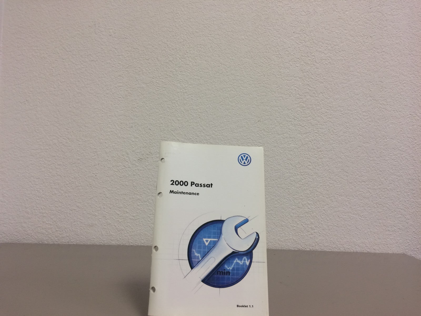 2000 Volkswagen VW Passat Genuine OEM Owner's Manual Set w/Case--Free Shipping!