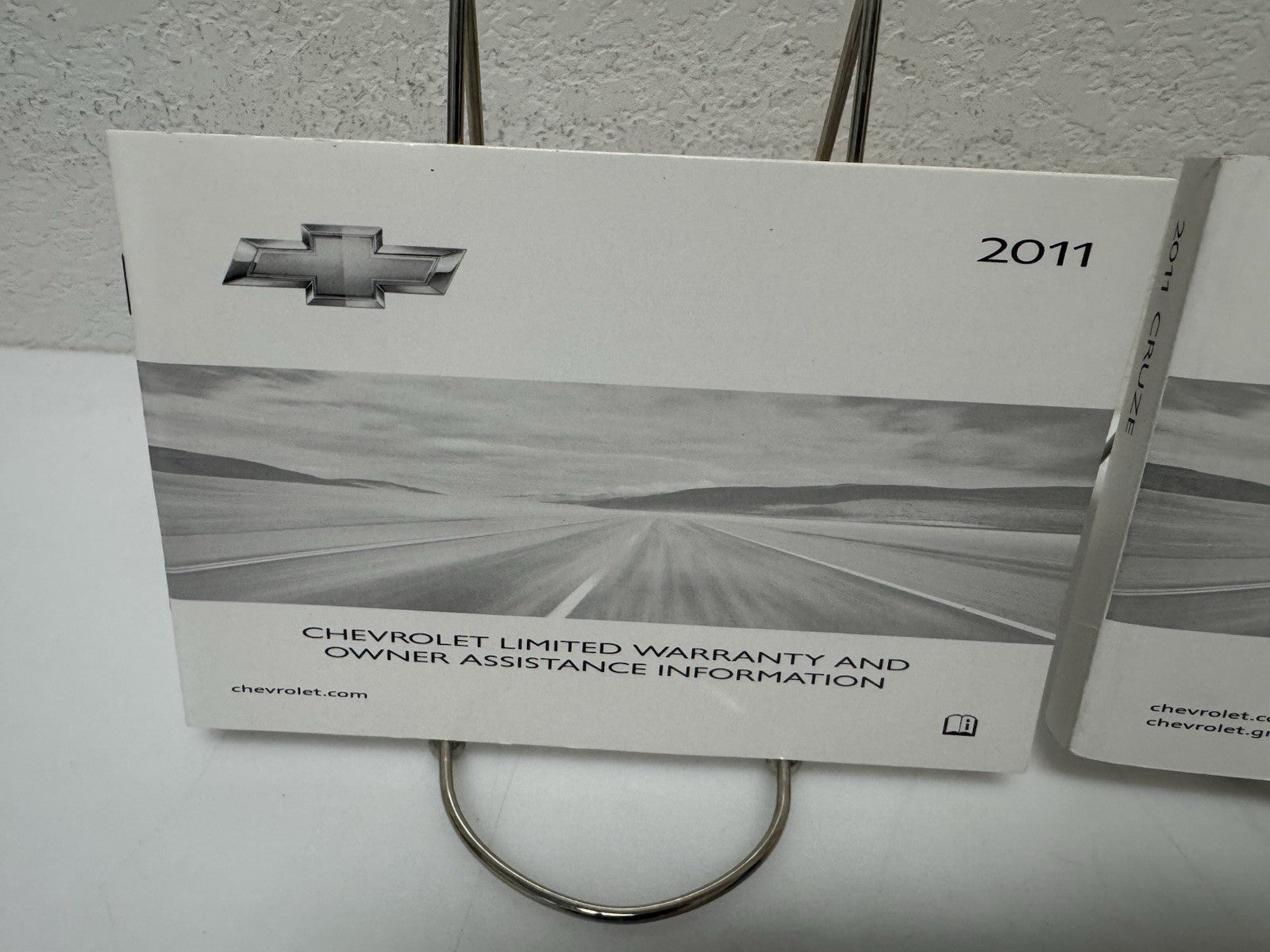 2011 Chevrolet Cruze Genuine OEM Owner's Manual w/Bonus Key FOB--Free Shipping!