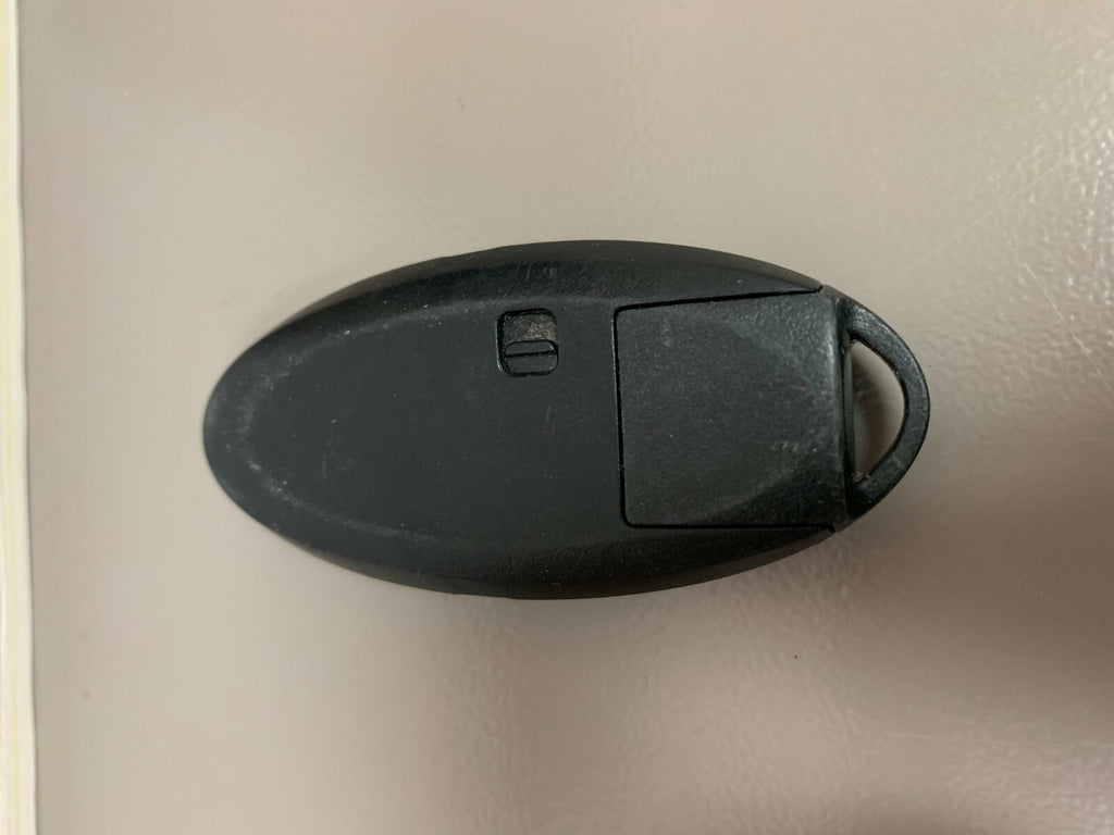 2010 Nissan Altima Sedan Genuine OEM Owner's Manual Set w/Case and Bonus Key FOB
