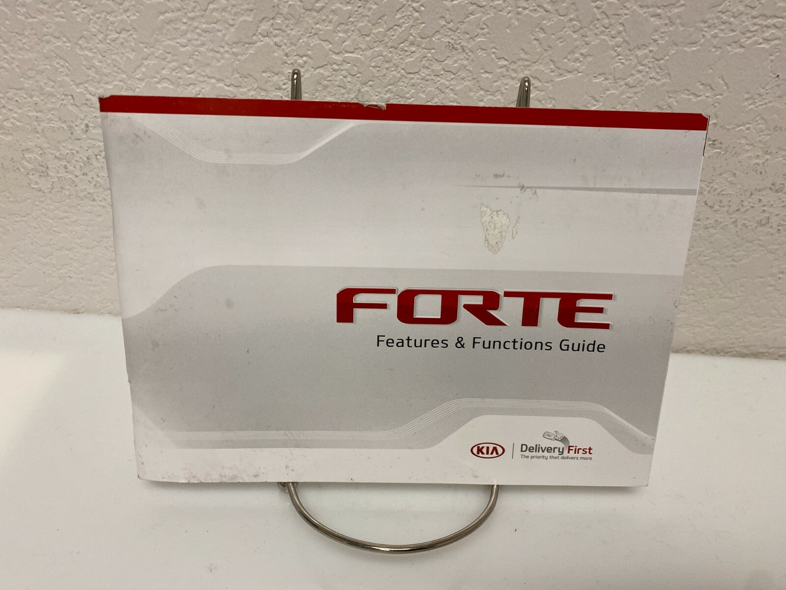 2021 Kia Forte Genuine OEM Owner's Manual w/Case --- Free shipping!!!