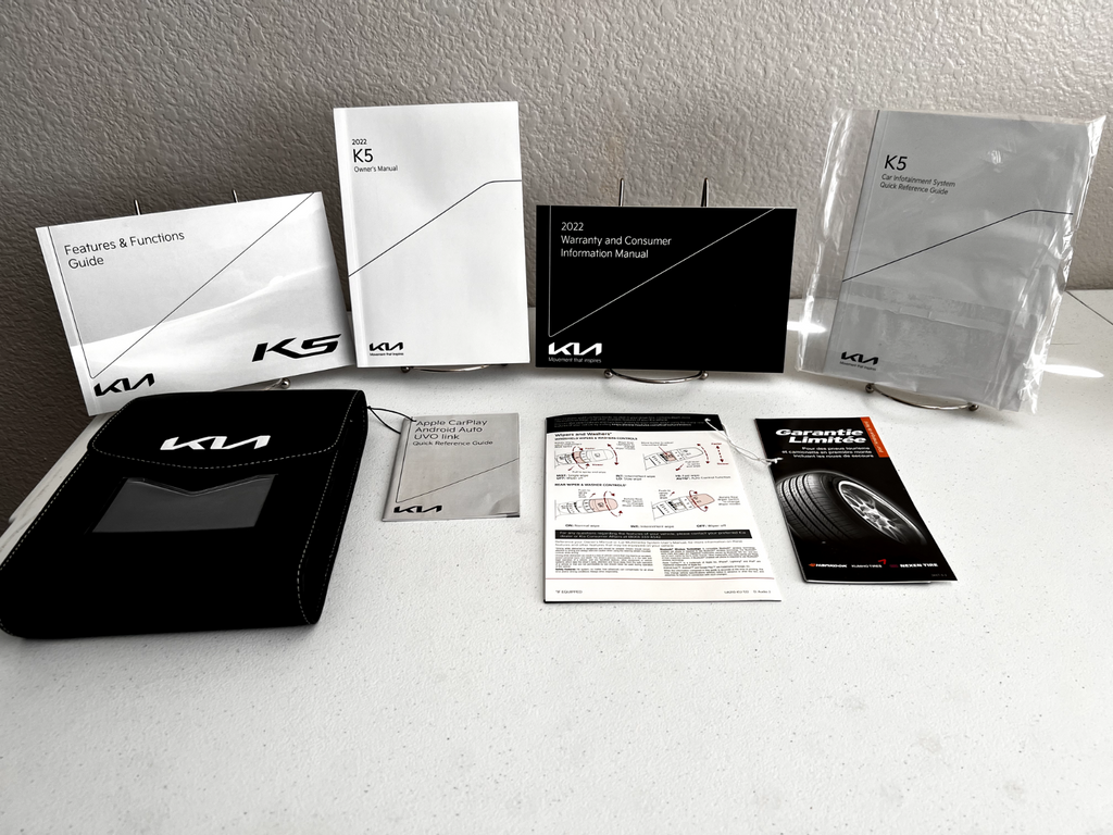2022 Kia K5 OEM Owner's Manual Set w/Protective Case Free Shipping