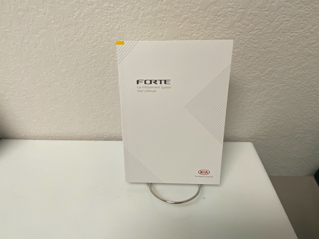 2021 Kia Forte Genuine OEM Owner's Manual w/Case --- Free shipping!!!
