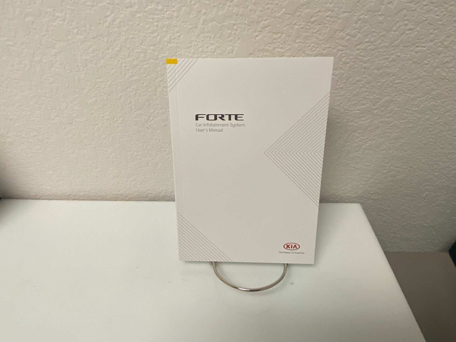 2021 Kia Forte Genuine OEM Owner's Manual w/Case --- Free shipping!!!