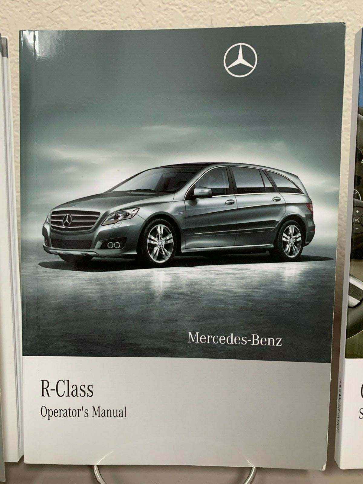 2011 Mercedes Benz R350 BLUETECH Genuine OEM Owner's Manual Set w/Case & COMAND