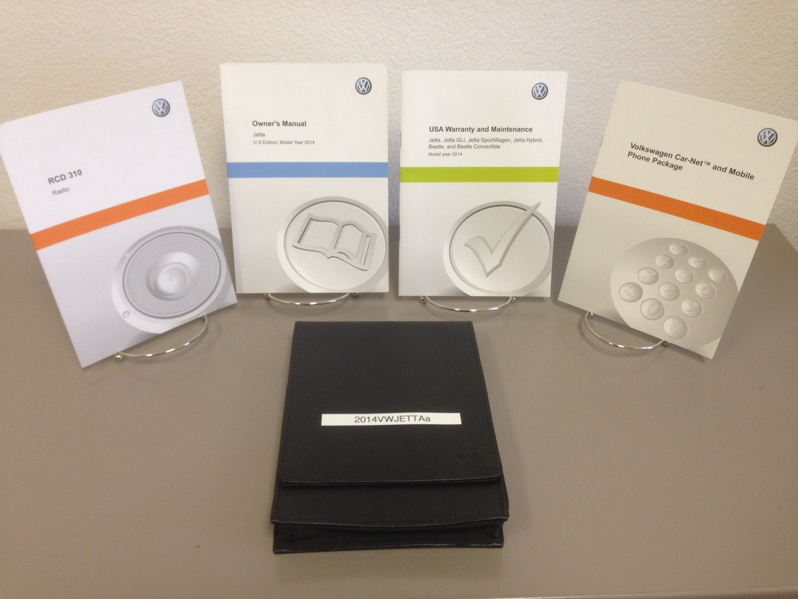 2014 Volkswagen VW Jetta Genuine OEM Owner's Manual Set w/Case--Free Shipping!