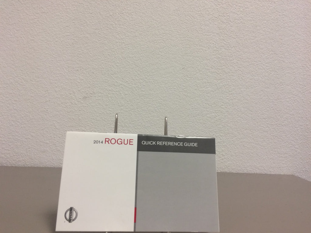 2014 Nissan Rogue Genuine OEM Owner's Manual Set w/Case & Navigation Manual