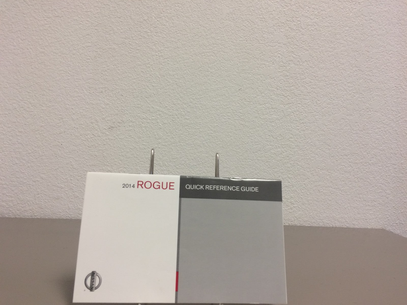 2014 Nissan Rogue Genuine OEM Owner's Manual Set w/Case & Navigation Manual