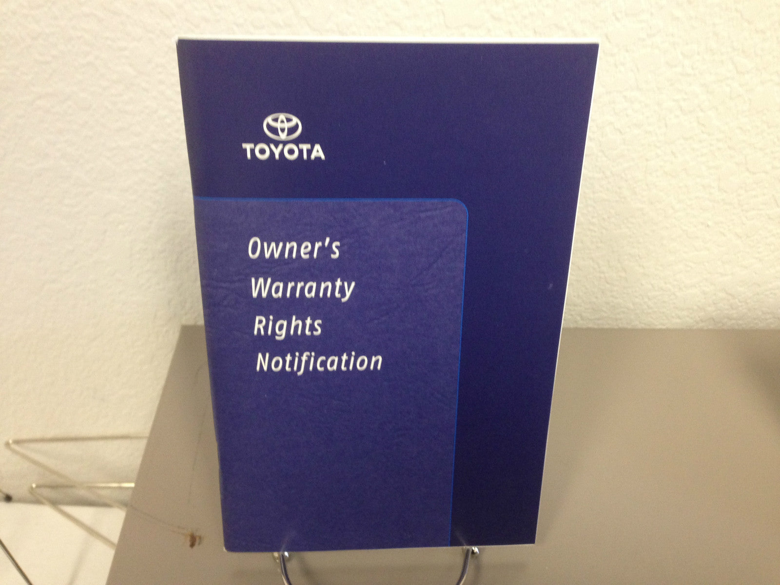 2004 Toyota Camry Genuine OEM Owner's Manual w/Supplements & Case-Free Shipping!
