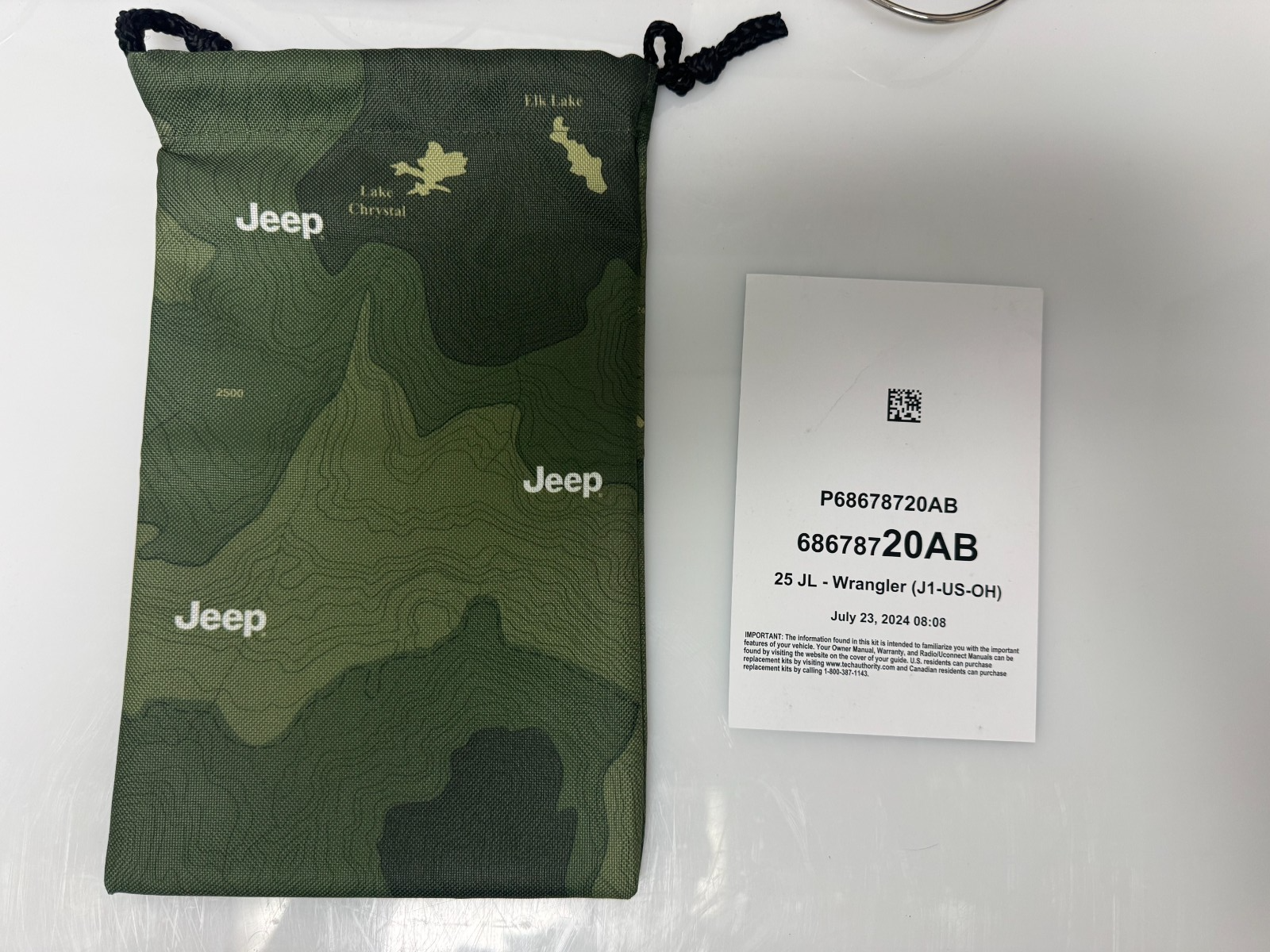 2025 Jeep Wrangler Genuine OEM Owner's Manual Kit With Case -  Free Shipping!